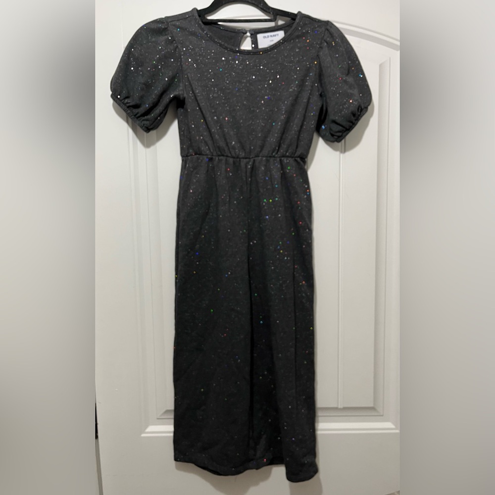 Old Navy Girl’s Jumper, Charcoal with Glitter Accents, Size Medium